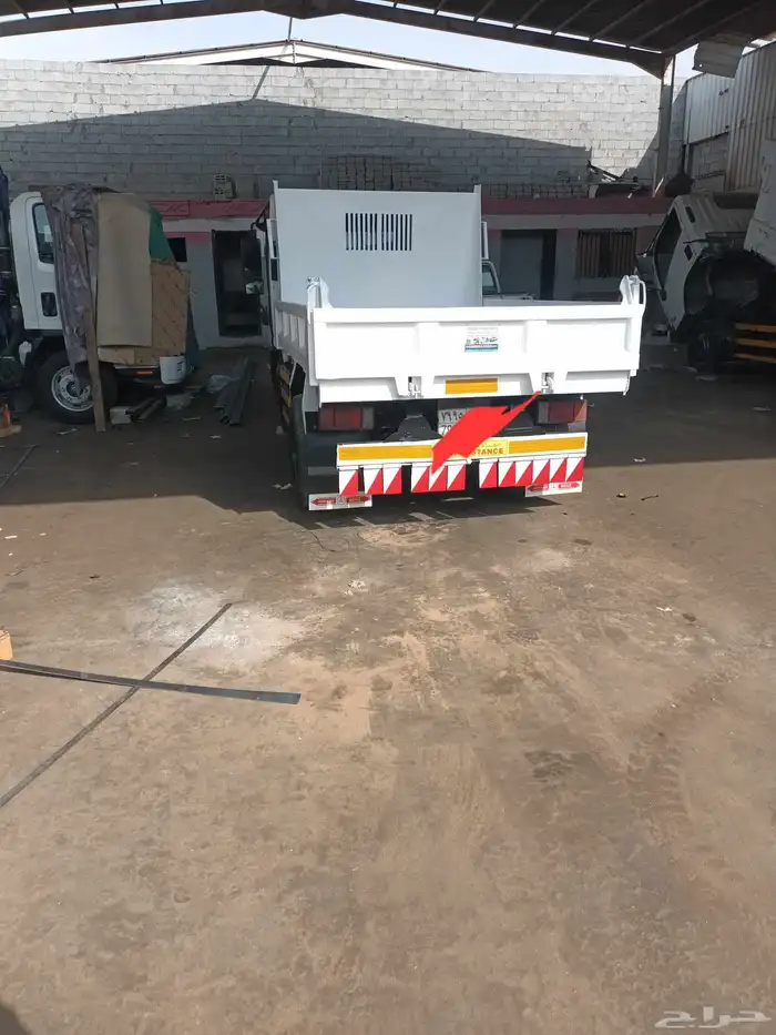 ايسوزو موديل2011 مف وص ومجدد نقل خاص ممشي 297 الف م ينه  ير 8