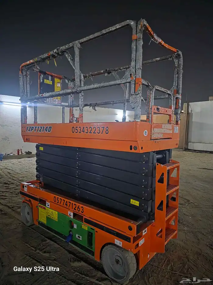 سيزرلفت للايجار مانلفت للايجار رافعه مقصيه للايجار سيزرات لف 2