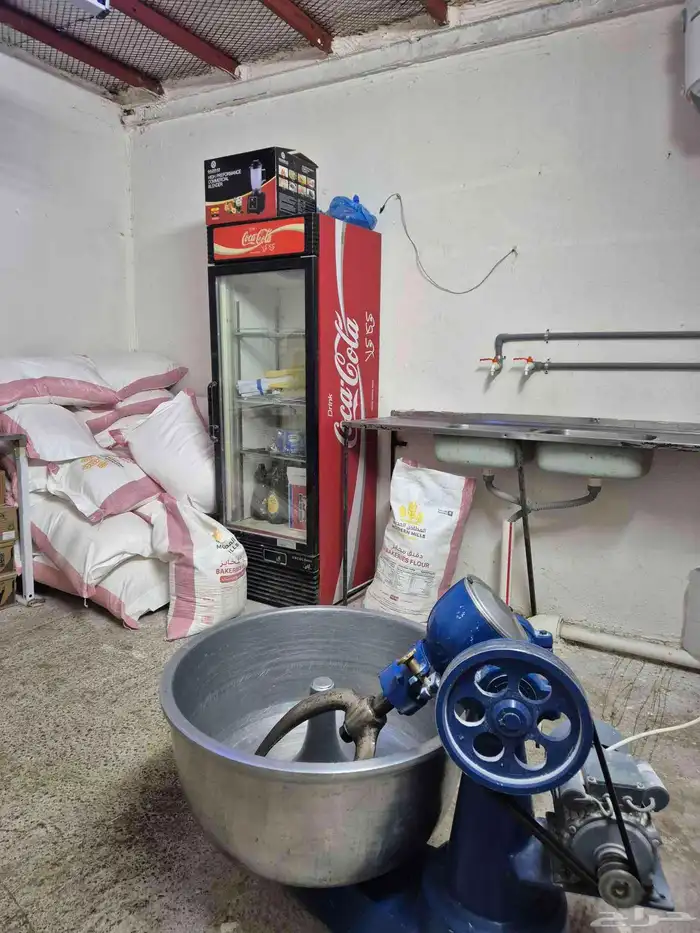 مطعم للتقبيل او للبيع 7