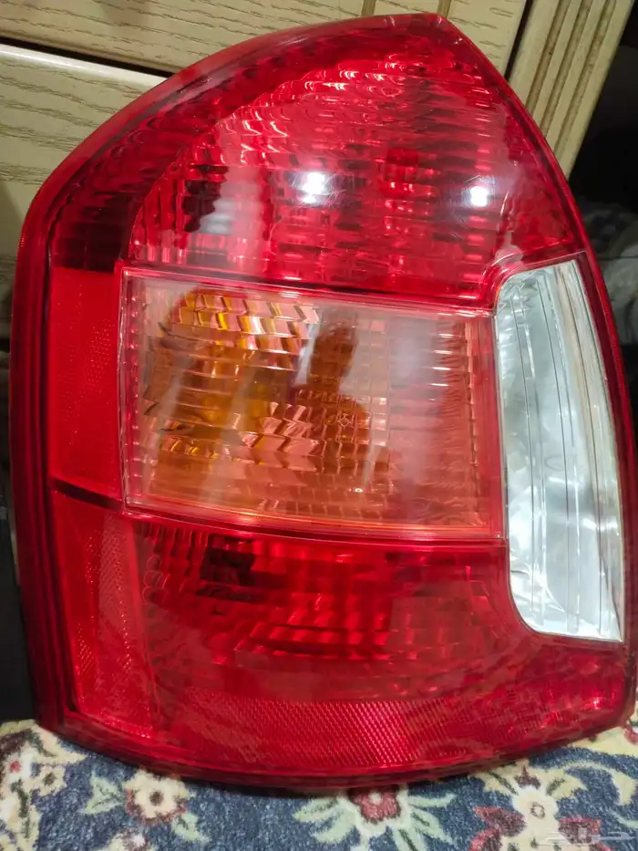 للبيع صطبات خلفي هونداي اكسنت العدد 2 حبتين يسار اصلي 1