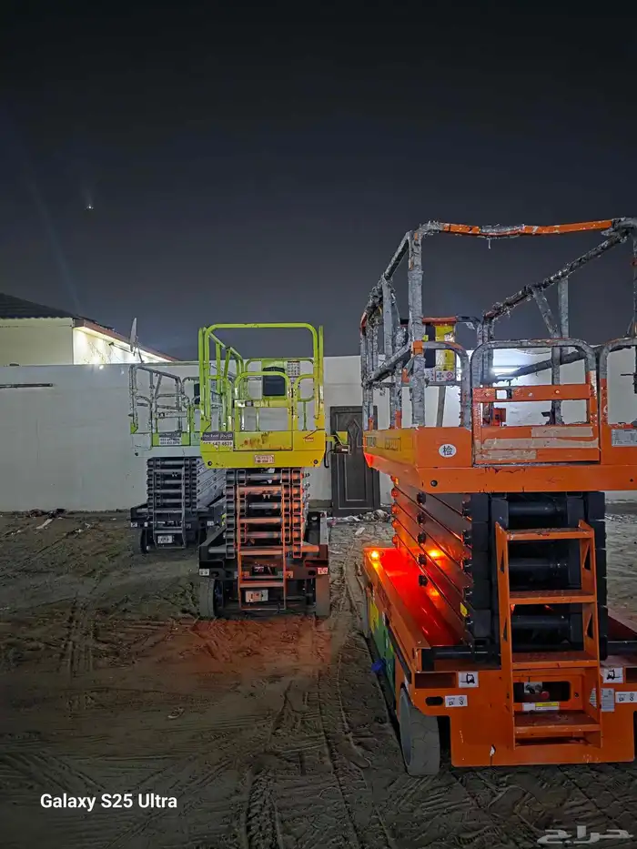 سيزرلفت للايجار موديل 2026 متوفر كل المقاسات رافعه للايجار 6