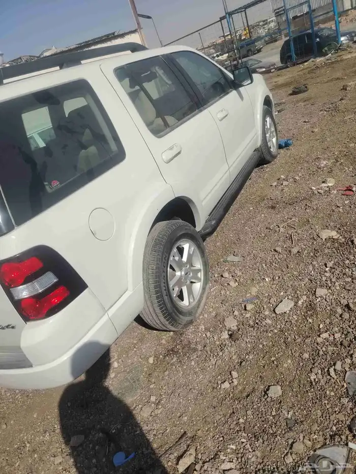 متوفر جميع قطع غيار سيارة فورد اكسبلور موديل 2010 0