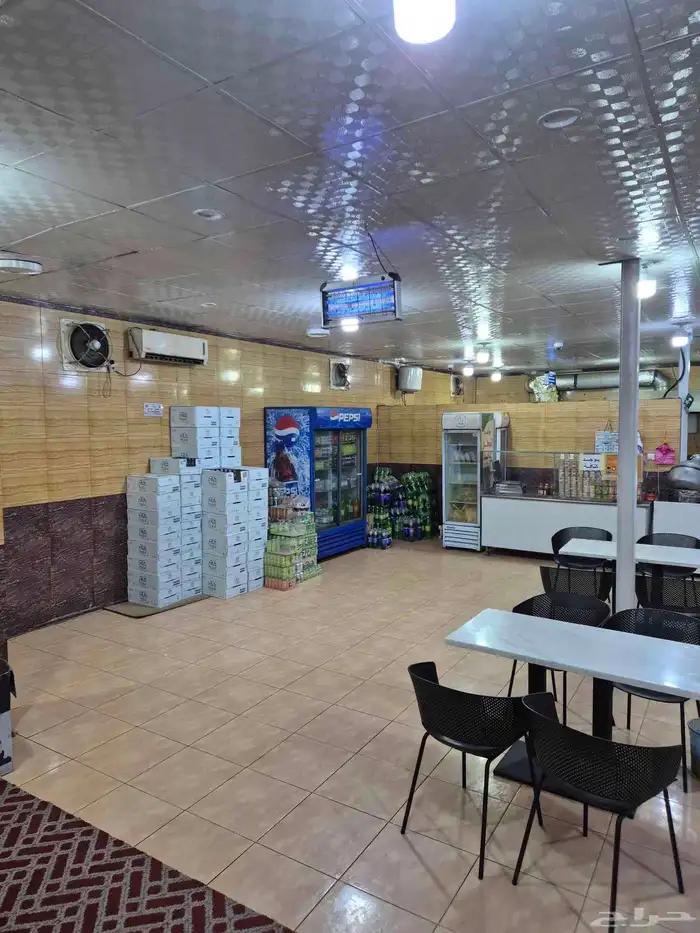 مطعم للتقبيل او للبيع 8