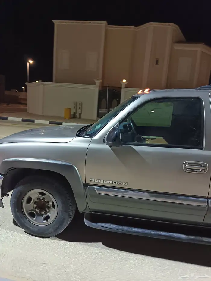 سوبربان 2000 مستعملة للبيع قير أوتوماتيك بنزين ممشى   3 8