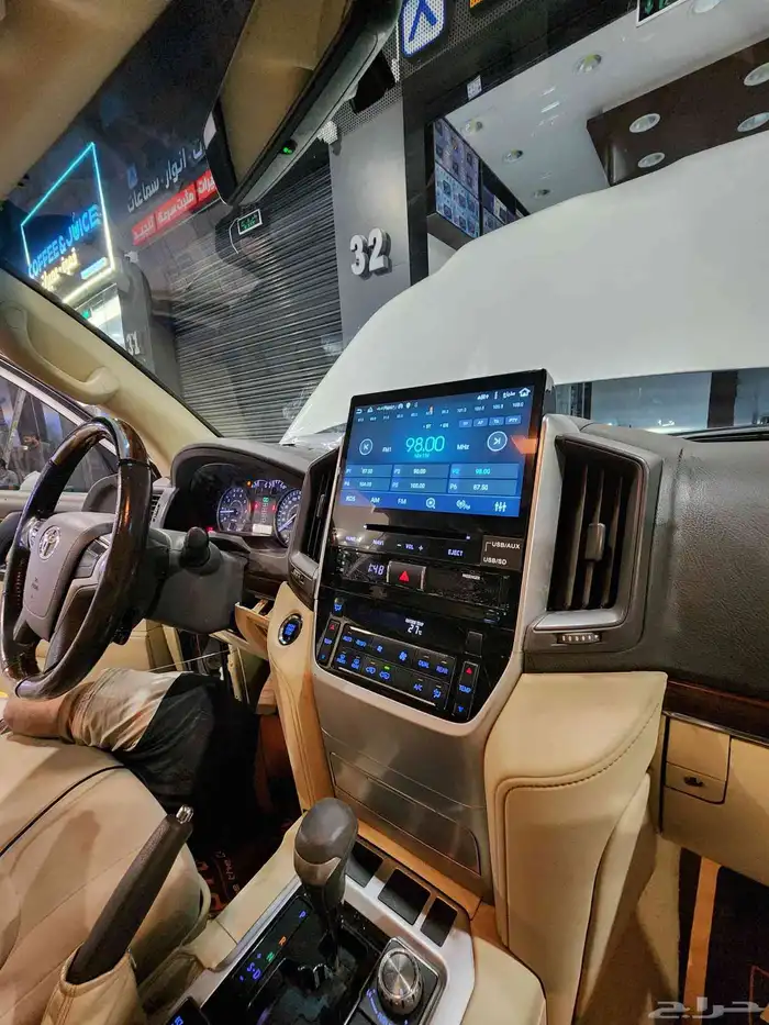 أحدث شاشه تيوتا لند كلوزر تورنق 6