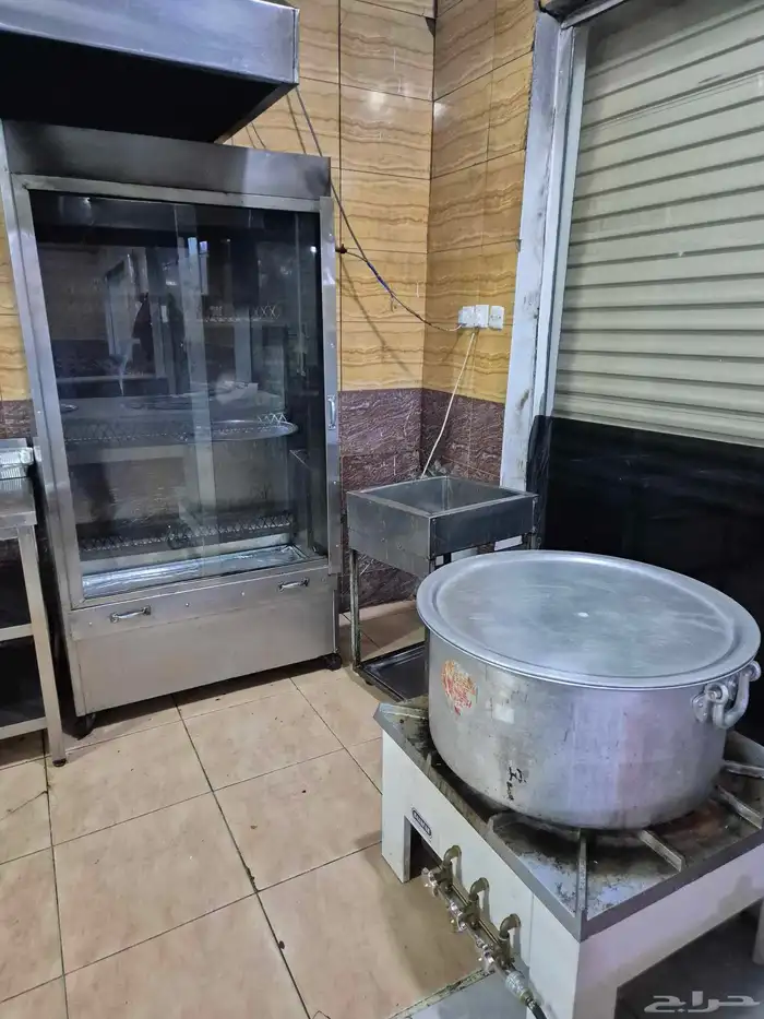 مطعم للتقبيل او للبيع 4