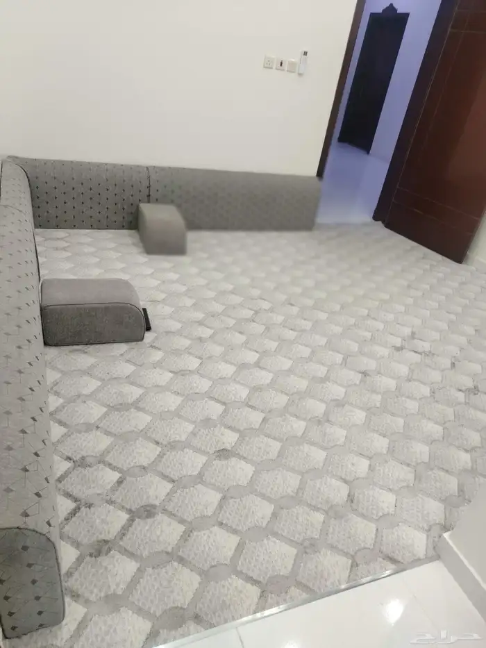 يوجد شقق للايجار عزاب وشقق عوائل مفروش وبلاط النعيريه حي الر 2