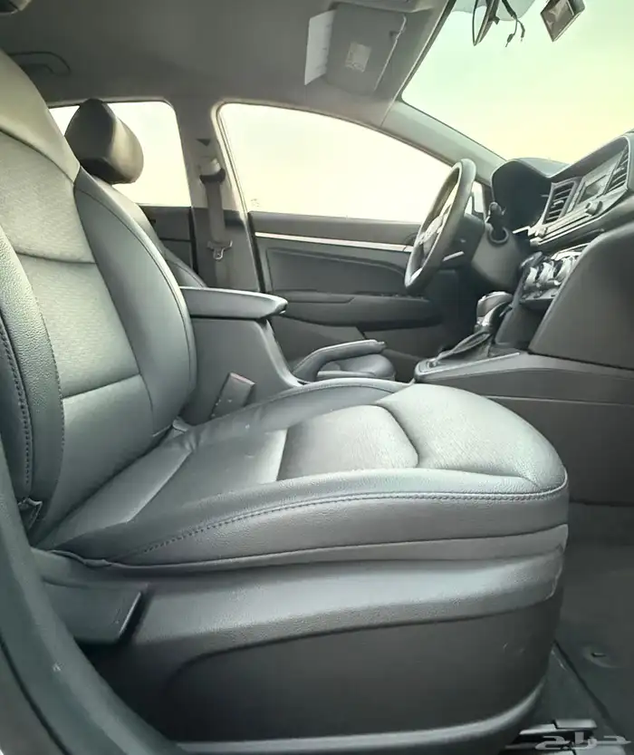 هونداي النترا 2020 ( بنزين ) شبه جديدة للبيع 8