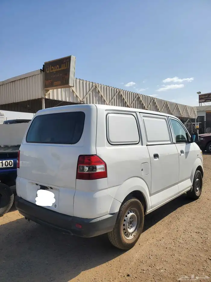 باص فإن بضاعه موديل 2009 1