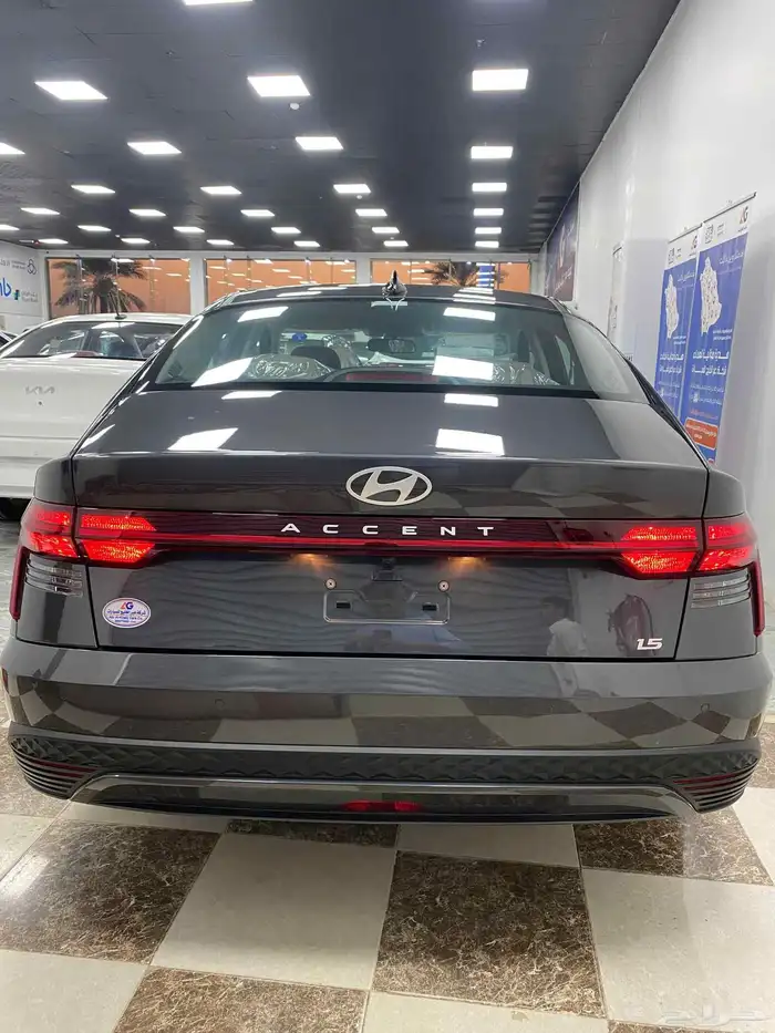 هونداي _ اكسنت اسمارت _ اللون رمادي _ موديل 2026 3