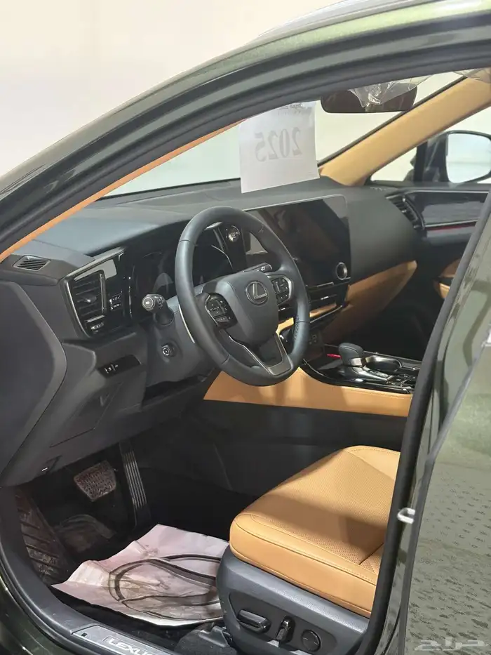 لكزس NX 350 لاكجري نص فل خليجي الساير 2025 4