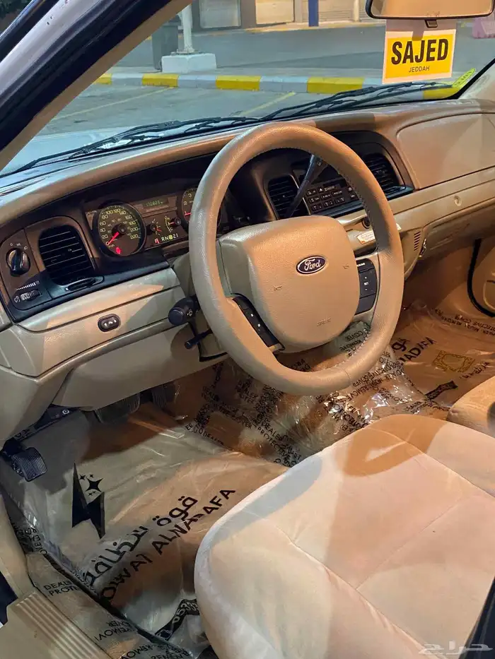 فورد فكتوريا بوليسي نظيف جدا 2011 9