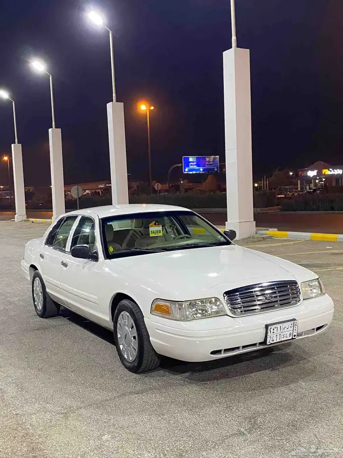 فورد فكتوريا بوليسي نظيف جدا 2011 0