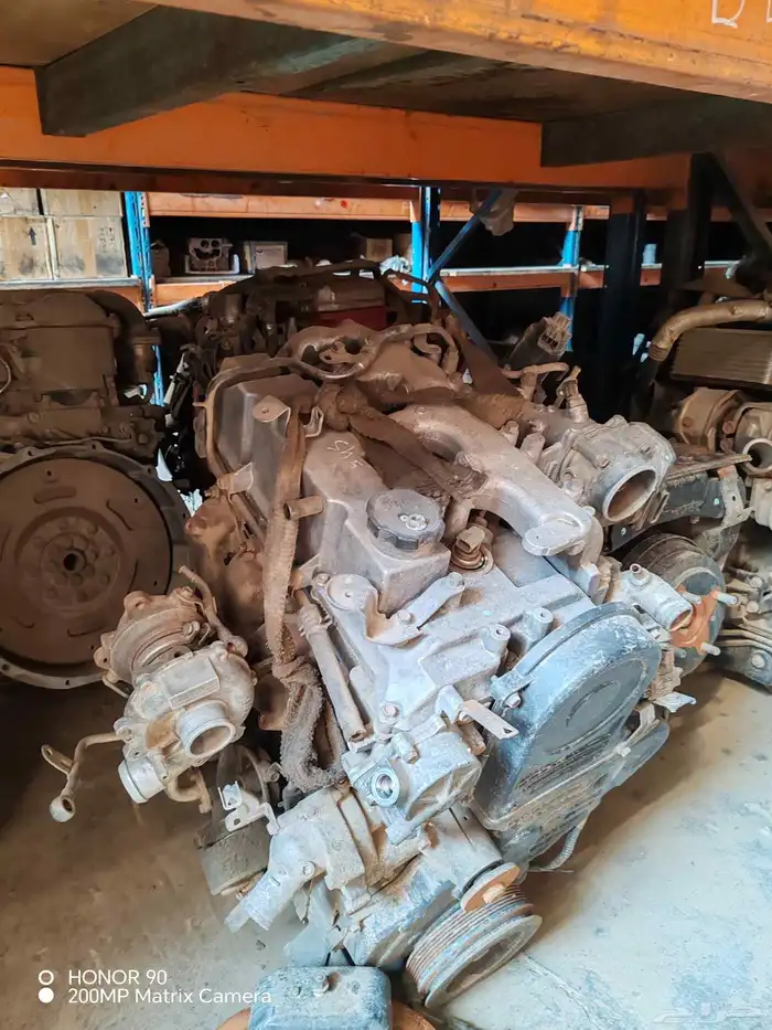 مكاين و قطع غيار ميتسوبيشي دينا وانيت 3