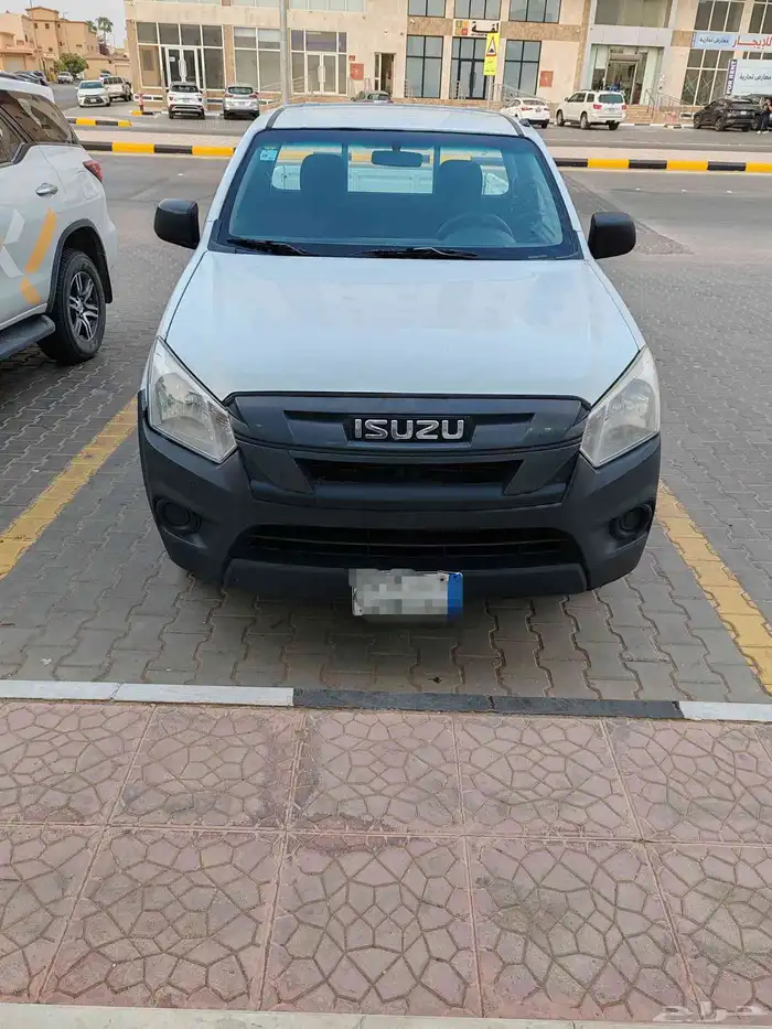 سياره ايسوزو موديل 2020 0