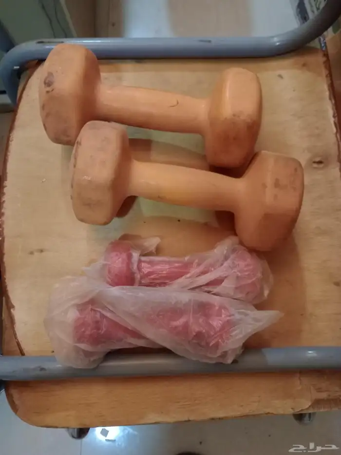 جهاز حامل اثقال مع كرسى مع شنطة اوزان 50 ك كالجديد 700 ريال 6