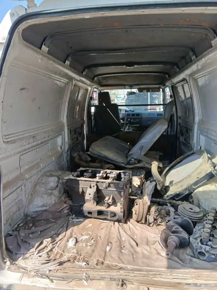 ميتسوبيشي باص صغير 3