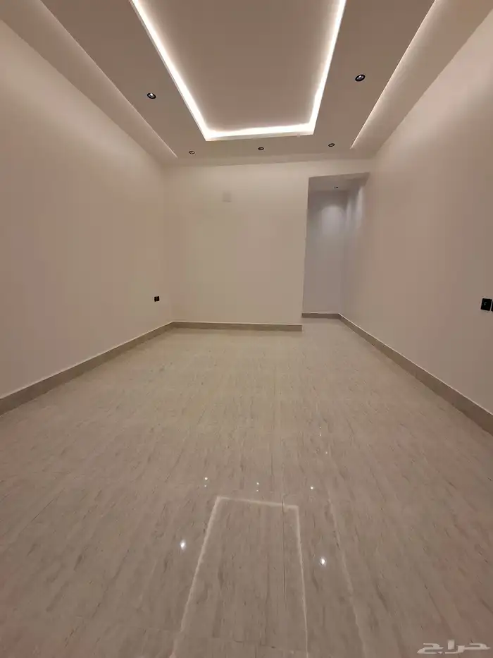 ادوار ارضيه للبيع حي بدر الشفا 700الف مع مشب 7