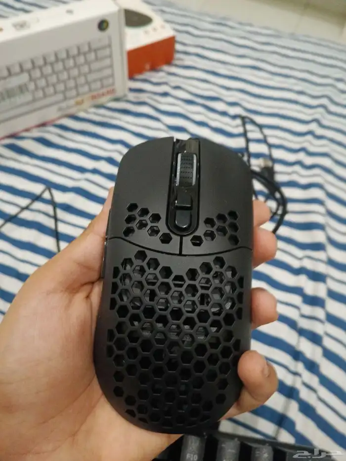 السلام عليكم كيبورد و ماوس و الكيبورد سوتش احمر جديد 1