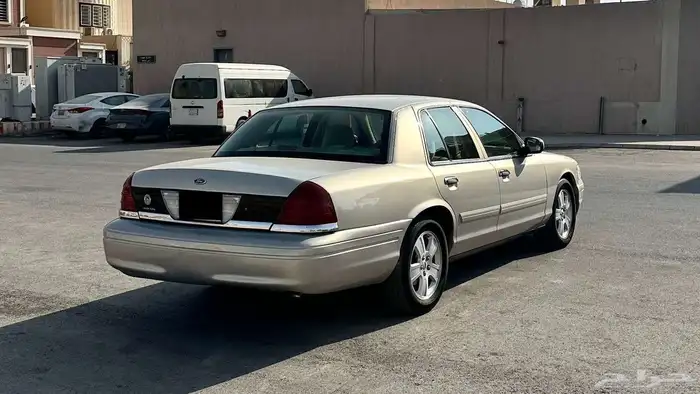 فورد فكتوريا 2009 بدي و محركات وكاله شرط 3