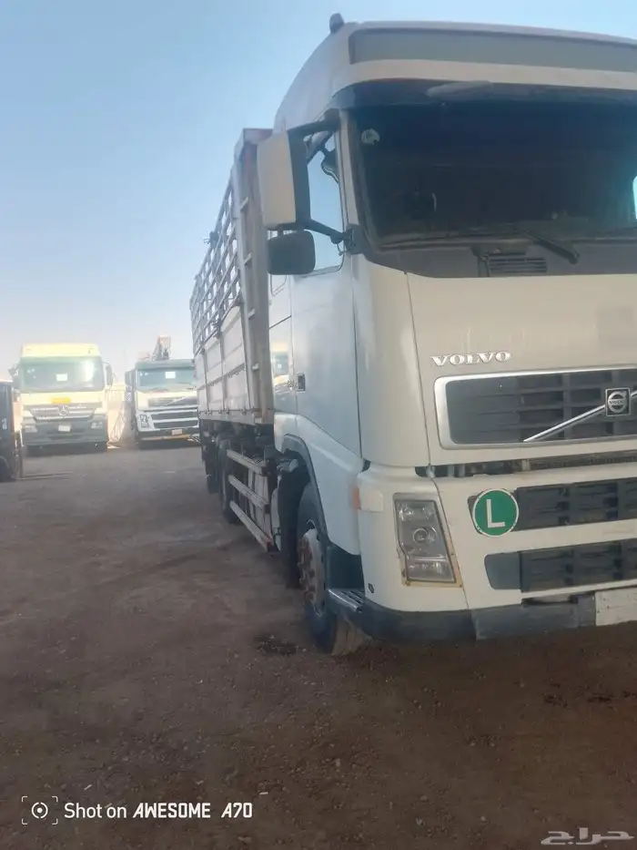 شاحنة مسكس فولفو 2004 ممشي 980 الف متوفرة بمعرض موتر الشرق 0