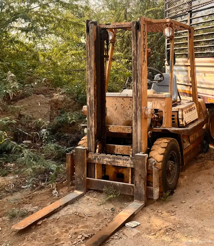 للبيع 3 قطع -جاروشهة   مكبس  رافعه شوكيه 8