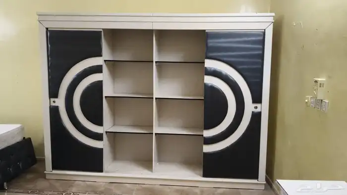 غرفة نوم كبيره للبيع على السوم 2