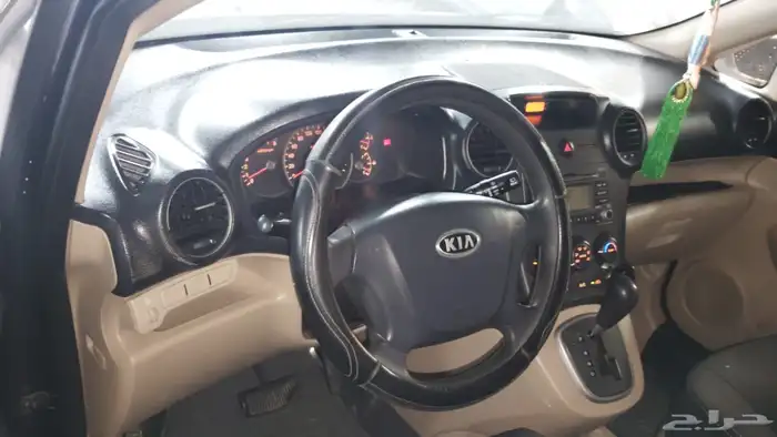 كيا كارينز 2009 9