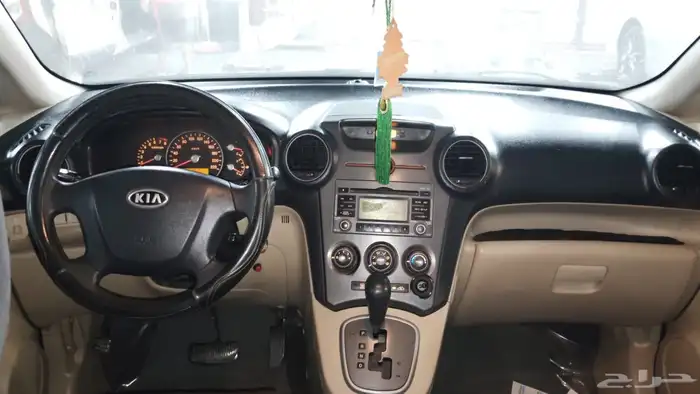 كيا كارينز 2009 8