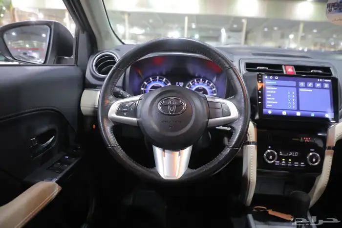 تويوتا راش فل كامل دخول ذكي 2023 شبه الجديد 8