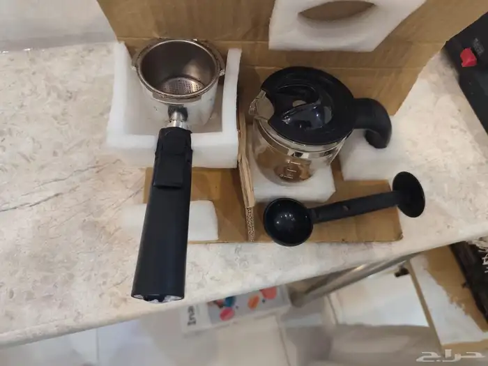 مكينة قهوة جديدة استخدام يومين فقط 0