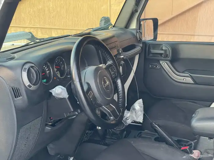 رانجلر سبورت 2015 قير عادي نظيف جدا 14