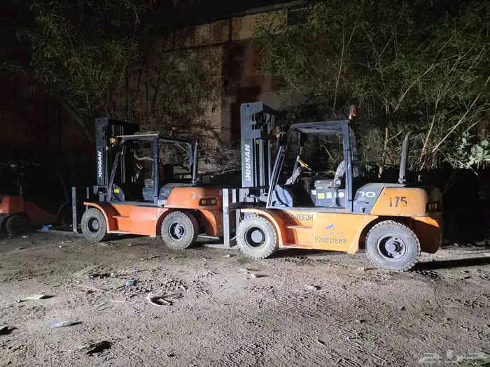 رافعات شوكية 7طن للايجار فوركلفت7طن للايجار شهري وسنوي 7