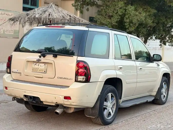 بليزر 2009 عداد 250 مطلوب 16 الف تواصل 3