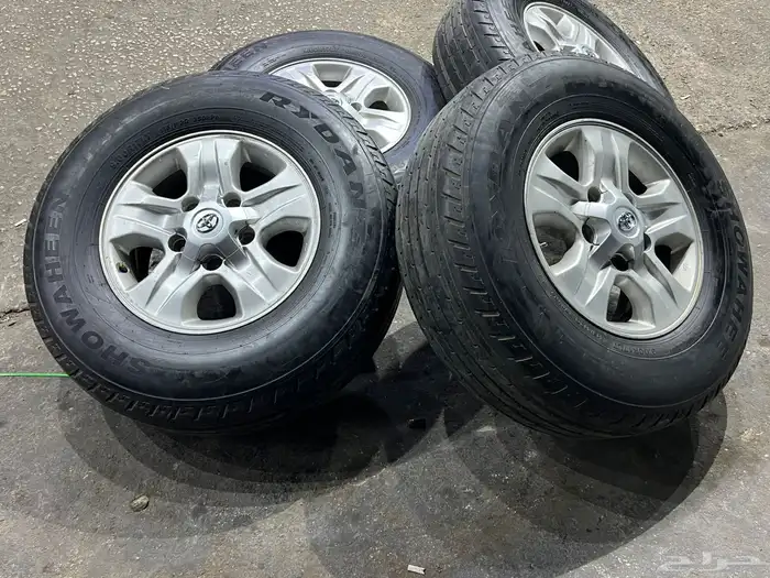 جنوط جيب لاند كروزر 2007 اصلي مع كفرات شاهين 900.17 ت23 20