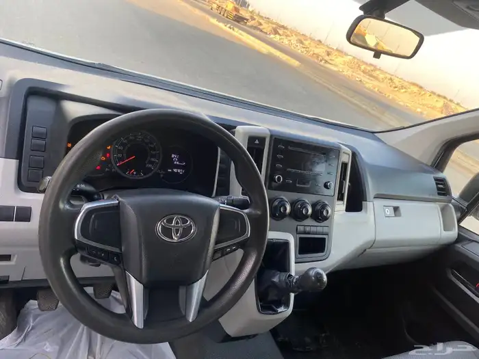 تويوتا باص 2023 بضاعه ديزل للبيع 7