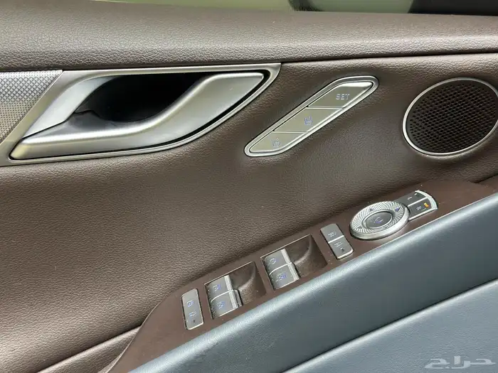 جنسيس G80 2021 15