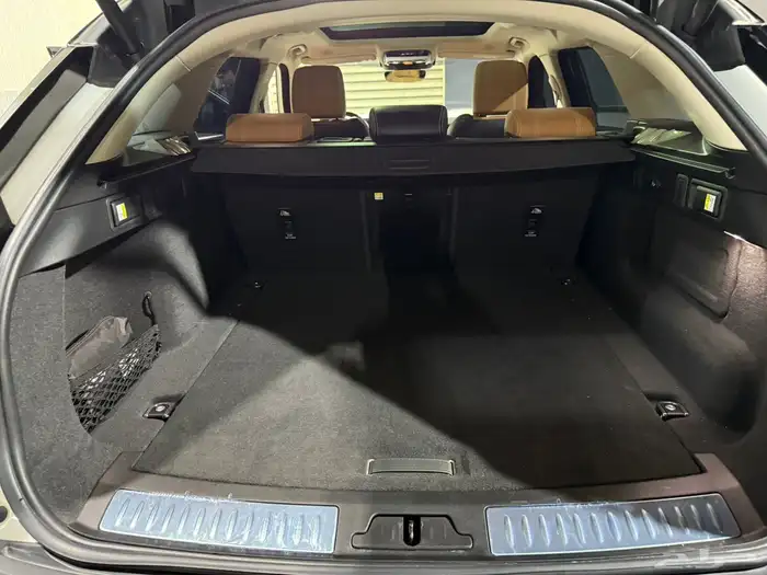 لاند روفر فلاير 10