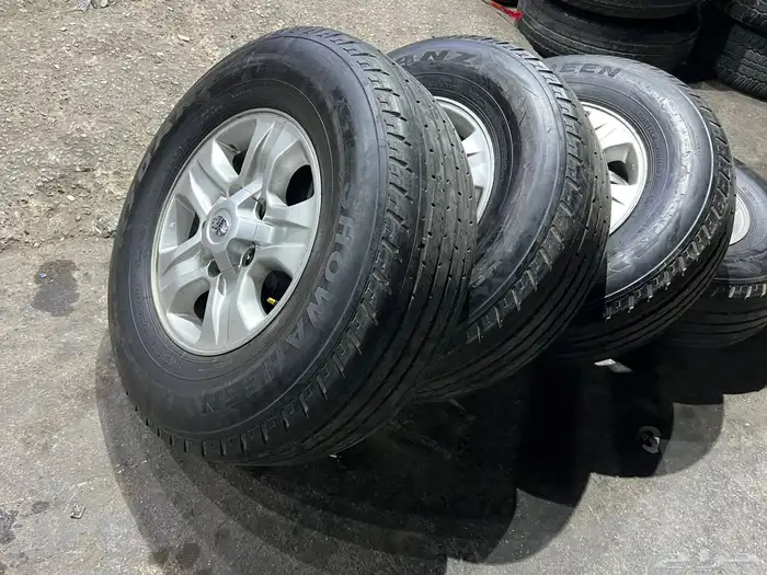 جنوط جيب لاند كروزر 2007 اصلي مع كفرات شاهين 900.17 ت23 21