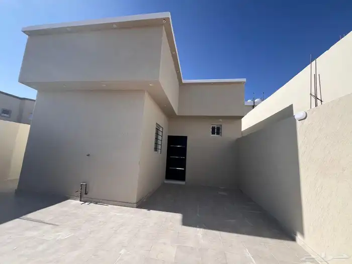 دور للبيع في الدوادمي حي طيبة 2