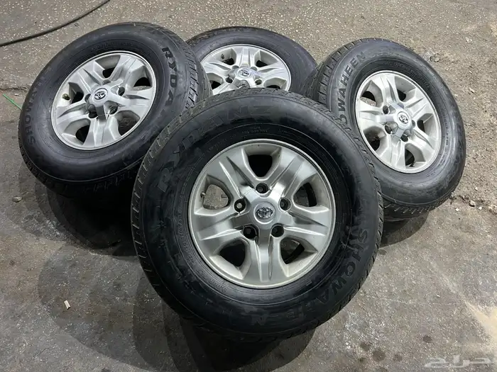 جنوط جيب لاند كروزر 2007 اصلي مع كفرات شاهين 900.17 ت23 0