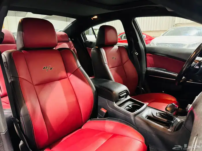دودج تشارجر 2015 RT V8 (بحالة ممتازة) 4