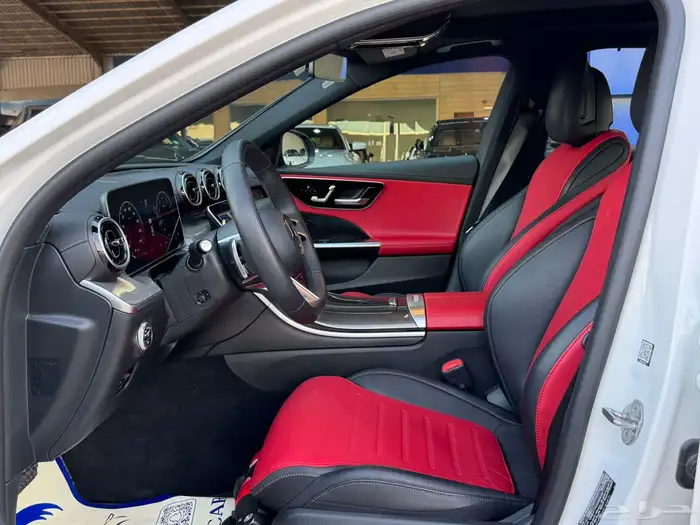 مرسيدس C300 2024 Full options عداد 7 الاف 5