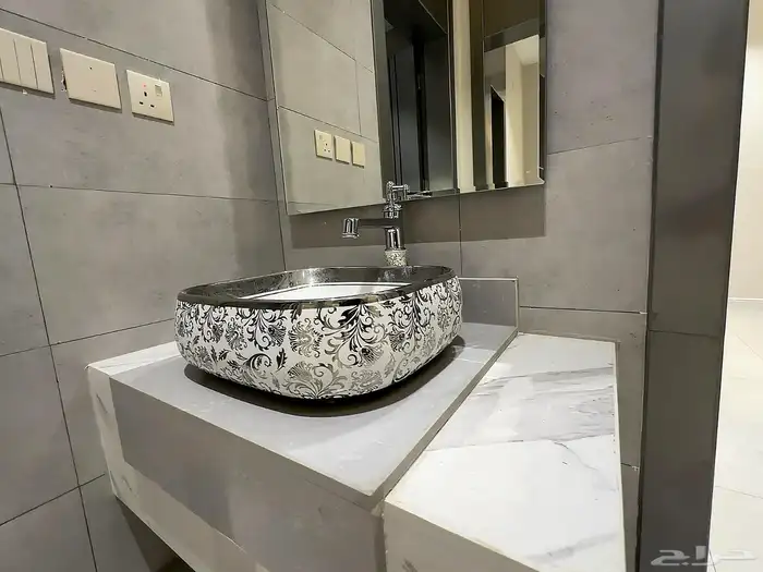 للبيع شقه وسيعه بالقرب من مطار ابها 10