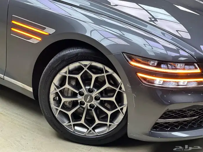 جنسيس G80 2021 3