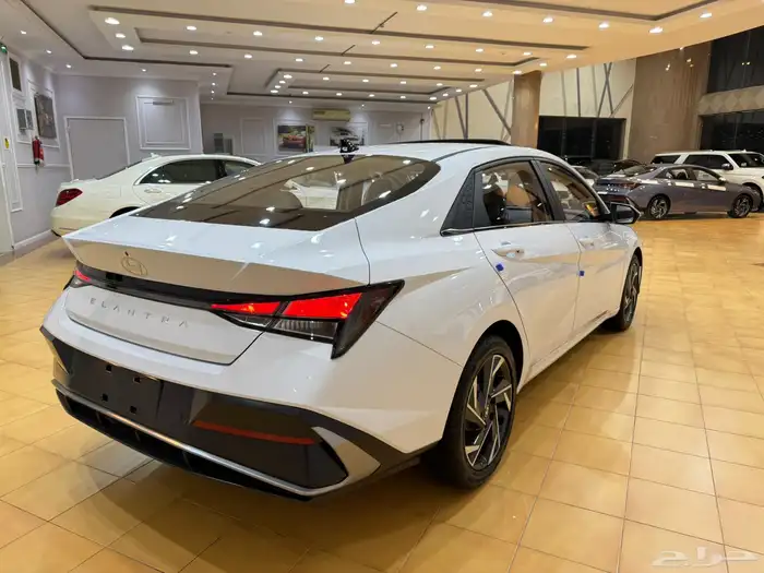 هيونداي إلنترا 2025 (سعر مميز) 7