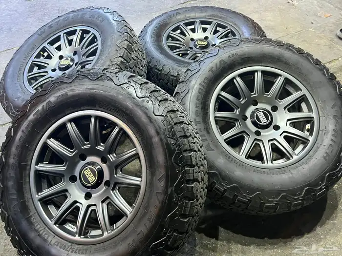 جنوط برايد لند كروزر 5 مسمار مع كفرات نص حجري مقاس275 70 17 0