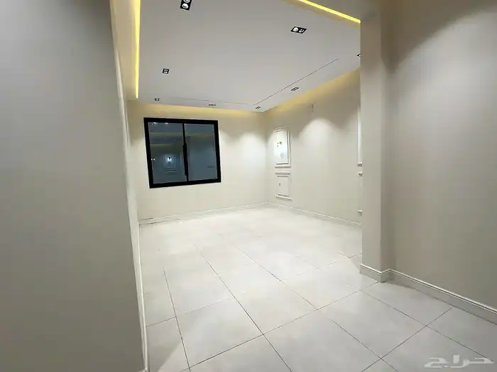 للبيع شقه وسيعه بالقرب من مطار ابها 12