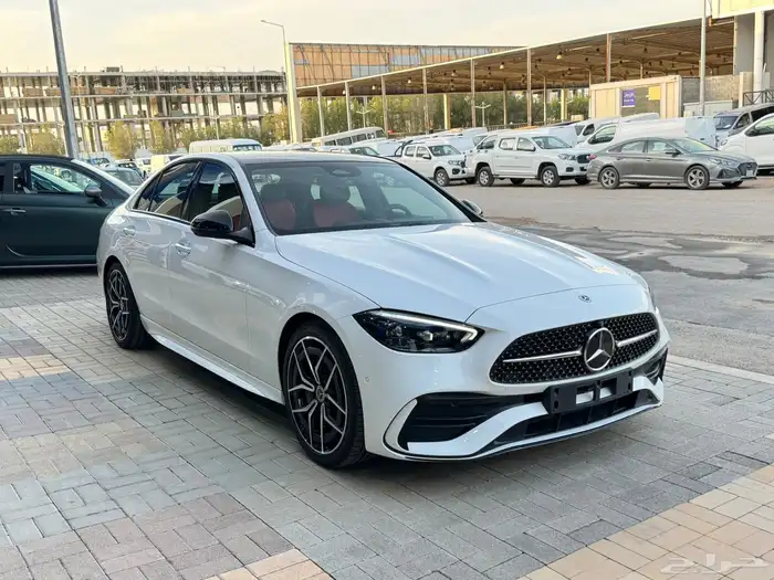 مرسيدس C300 2024 Full options عداد 7 الاف 1