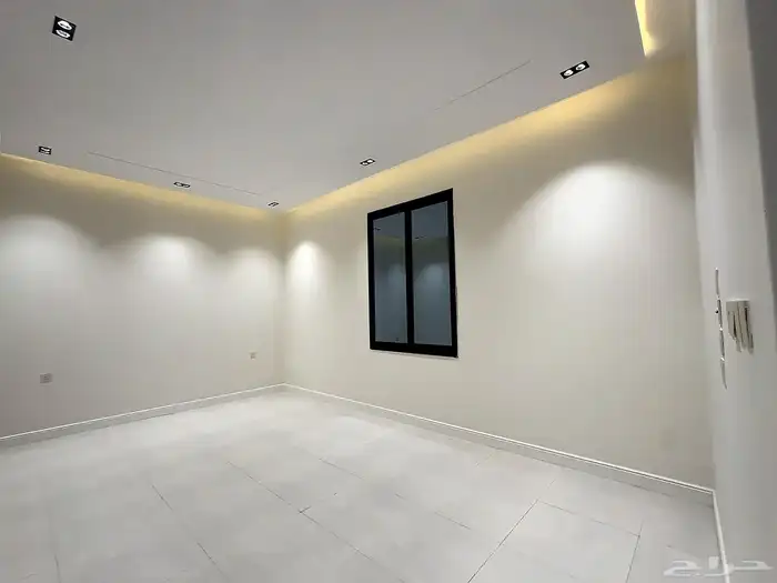 للبيع شقه وسيعه بالقرب من مطار ابها 8